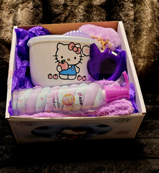 Custom-Made Gift Arrangement – Little Kitty